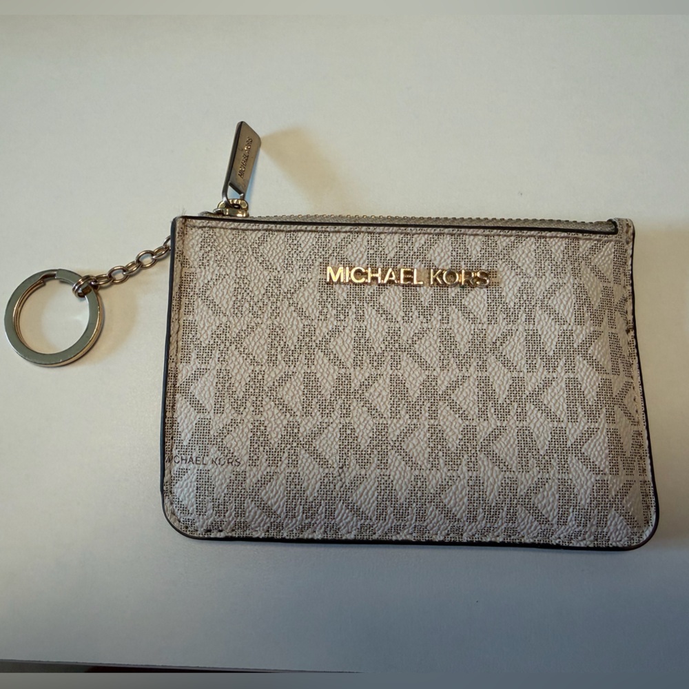 Michael Kors Jet Set Travel Coin Purse Keychain in Vanilla